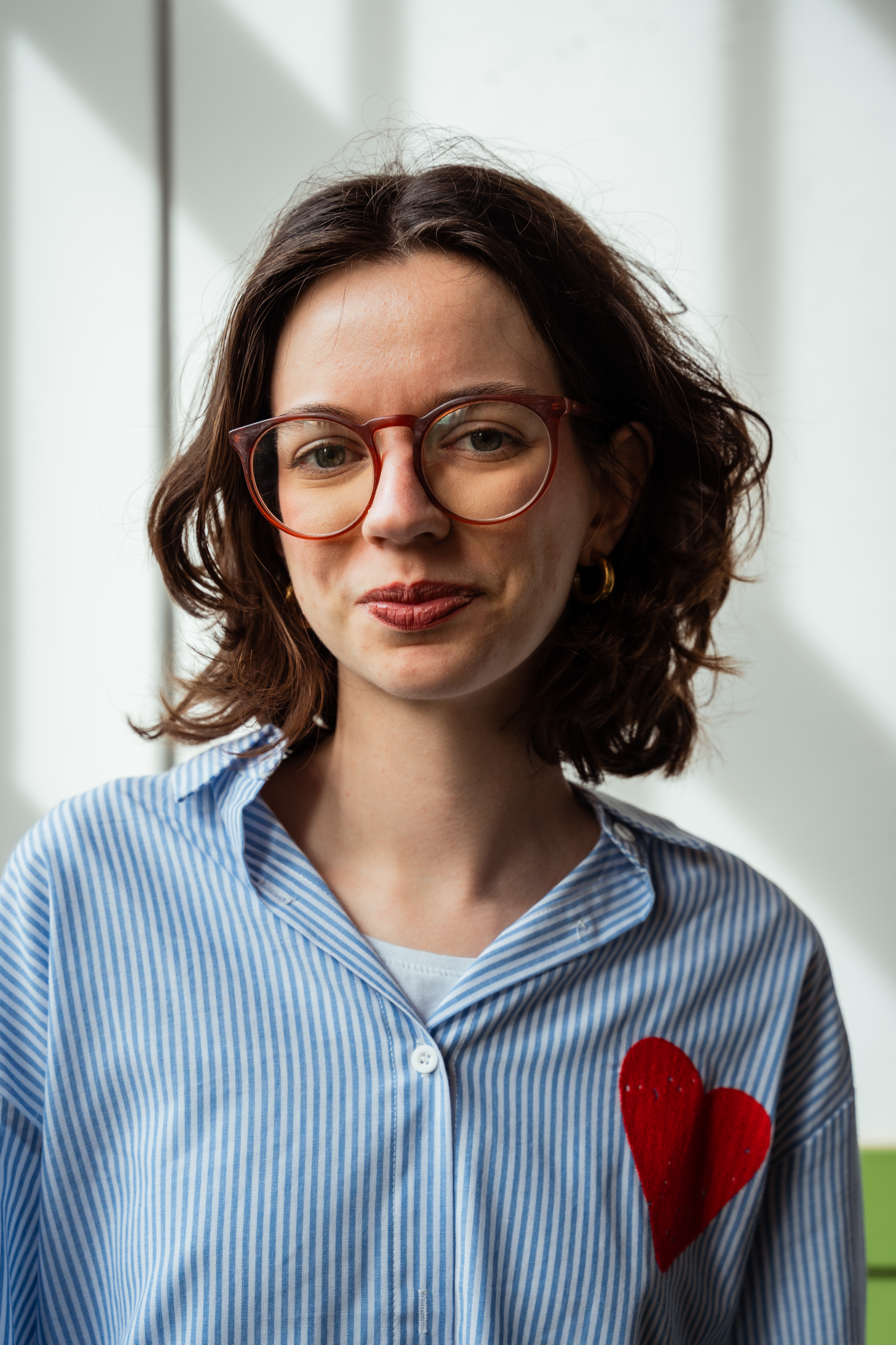Portrait of woman looking into camera